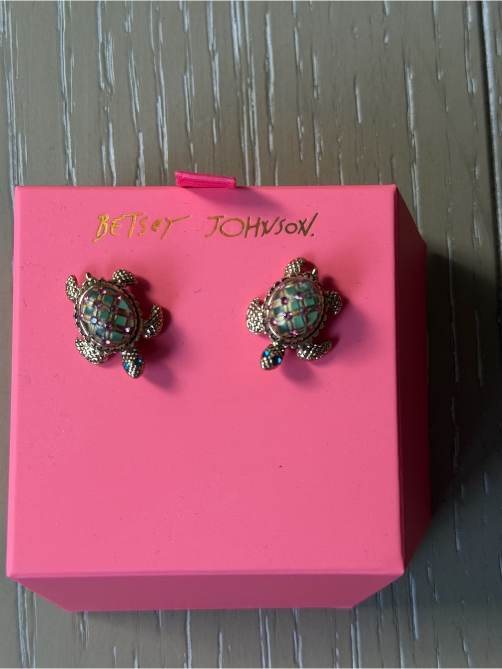 NWT Betsey Johnson Earrings - Stunning - Picture 2 of 3